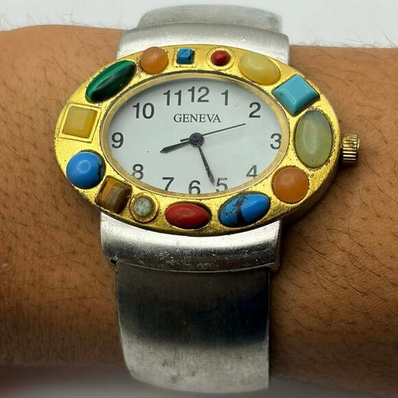 Gold Stone Oval Watch - Picture 2 of 4